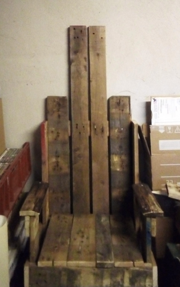 Pallet chair